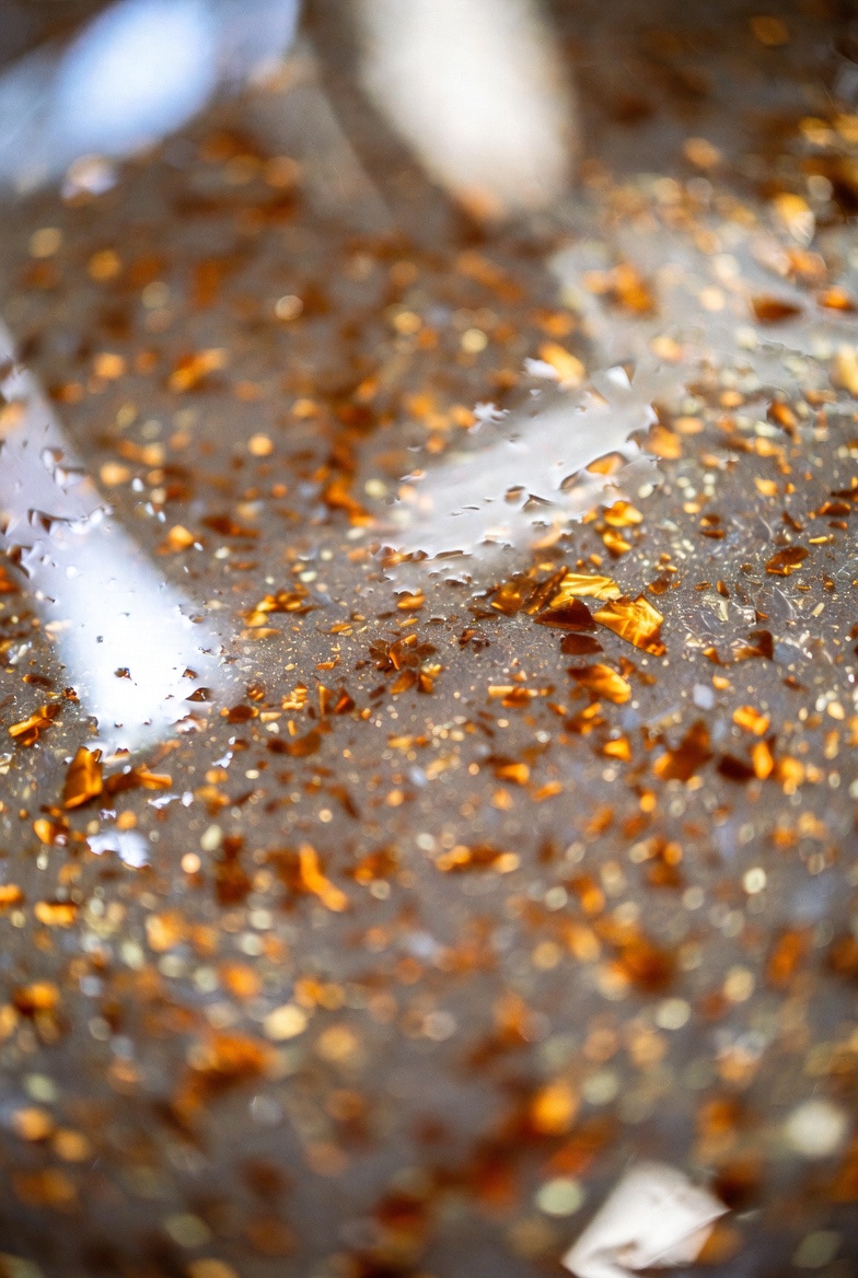 Saddle cecelia granite finish