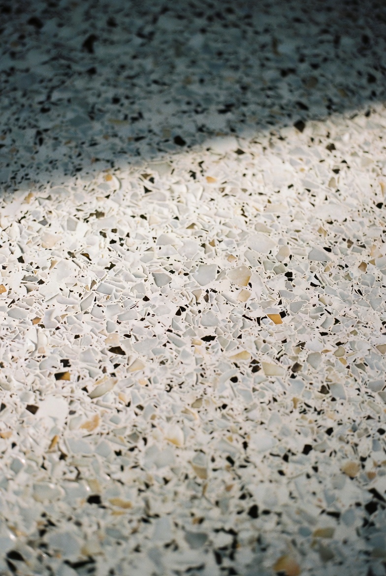 Snow cap stone finish